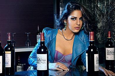 《赛博朋克2077：往日之影》新截图 光雾效果出色